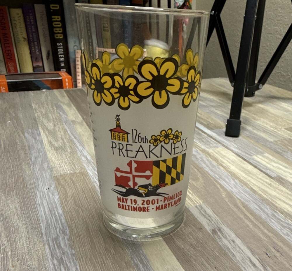 2001 Preakness Stakes 126th Pimlico Mint Julep Glass Horse Racing Vintage 16oz
